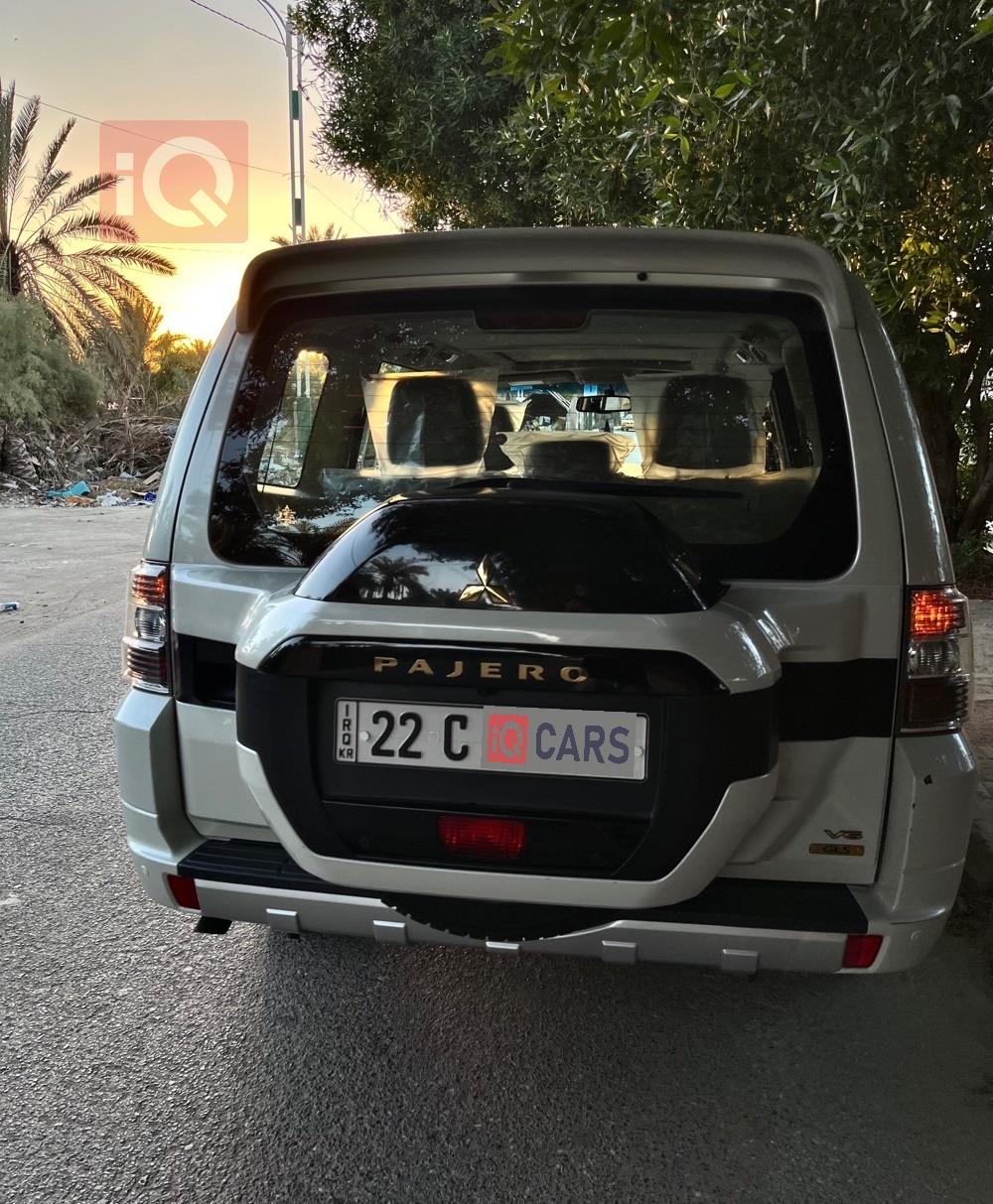 ميتسوبيشي باجيرو